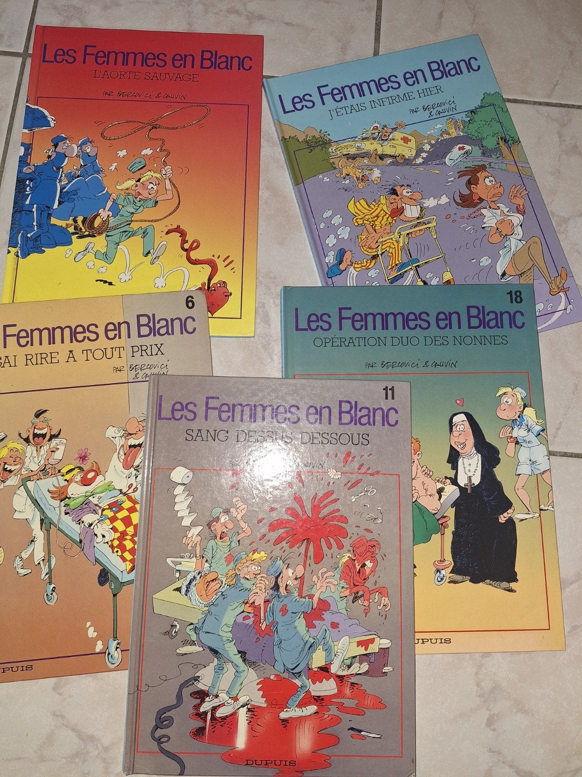 Lot de 4 Les Femmes en Blanc  5,6,18,19 pour 15€, Livres, BD, Une BD, Enlèvement, Utilisé