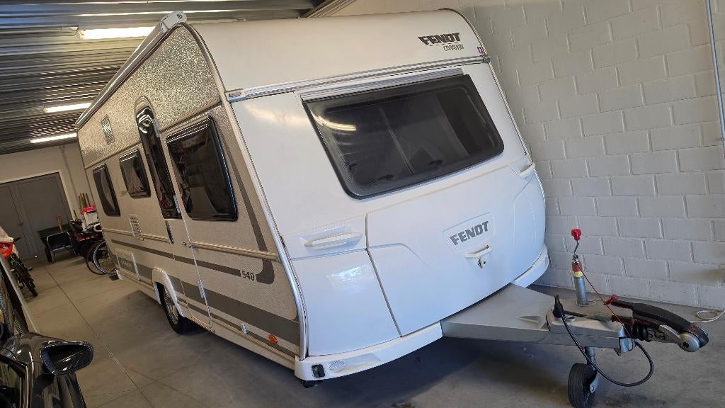Fendt Tendenza 540 SG caravan modeljaar 2013, Caravans en Kamperen, Rondzit, Schokbreker, Particulier, Fendt