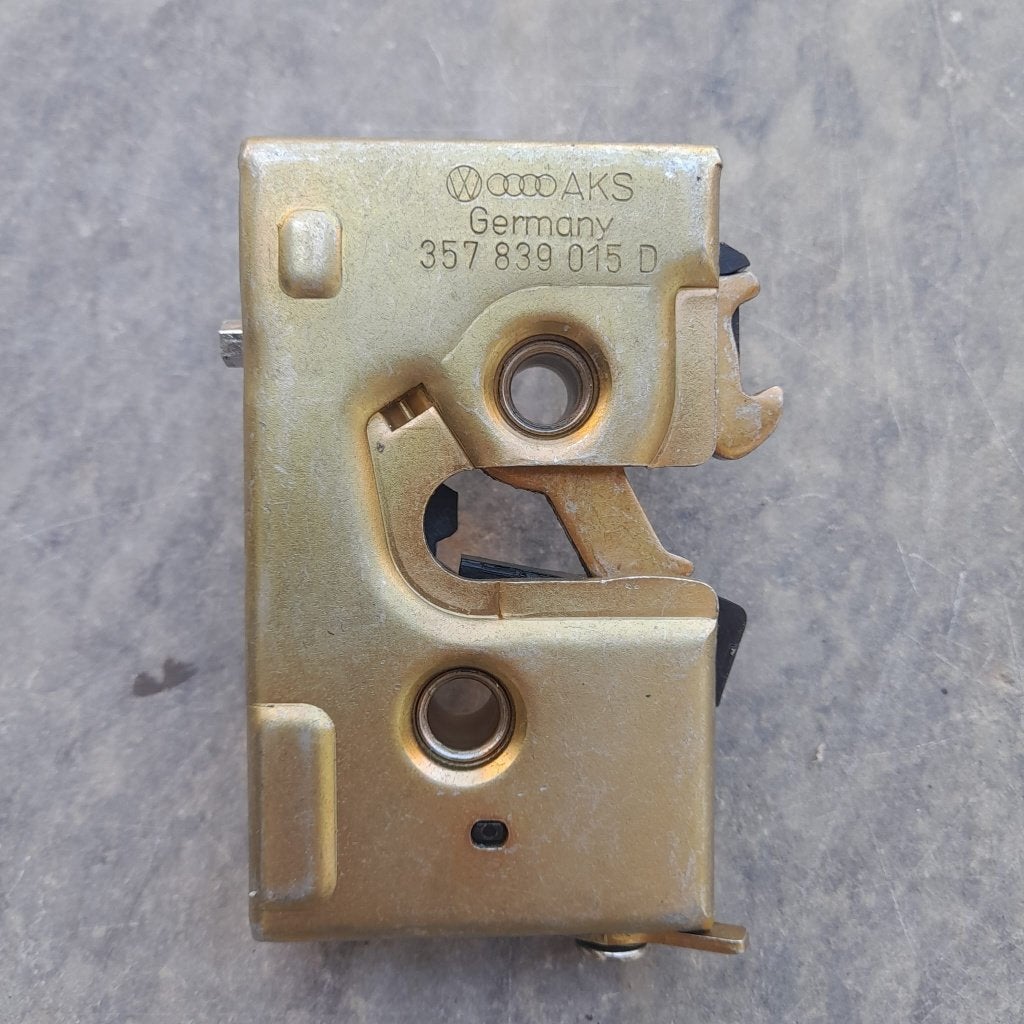 VW Passat B3 achterdeurslot links 1988 - 1993 357839015D, Enlèvement ou Envoi