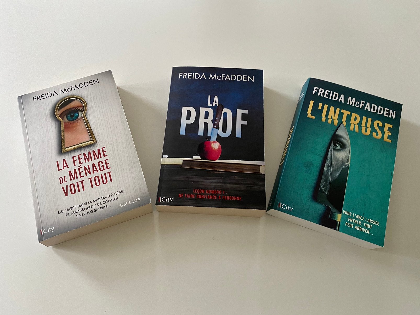 3 livres Freida Mc Fadden la prof l intruse femme menage, Cd's en Dvd's, Dvd's | Cabaret en Sketches, Ophalen of Verzenden, Zo goed als nieuw