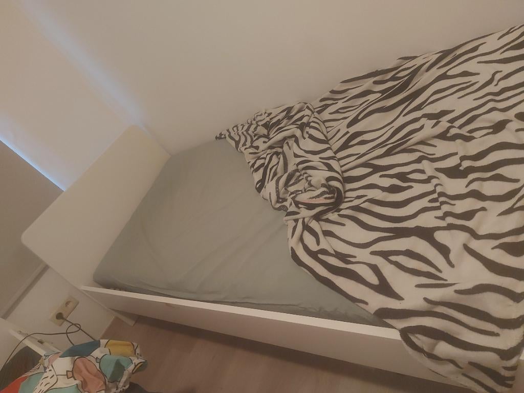 Lit pour 1 personne, 90 cm, Une personne, Enlèvement, Utilisé