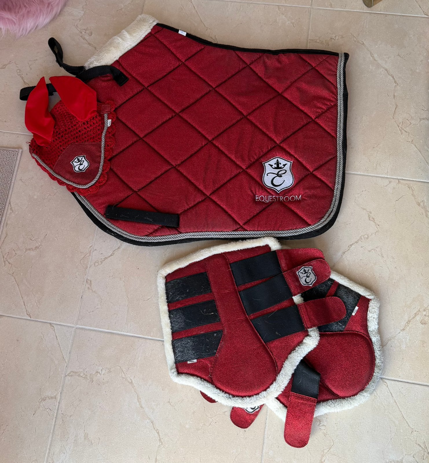 Equestroom rode matchy set – Full, Full (L), Overige merken, Rood, Ophalen of Verzenden