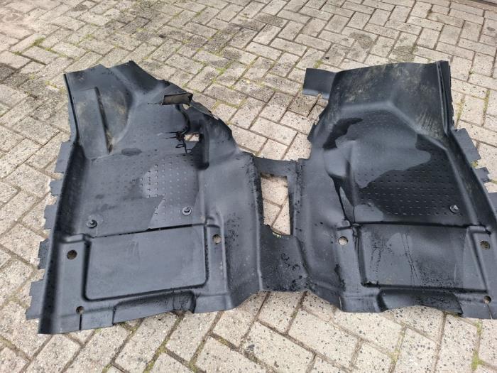 Revêtement sol d'un Volkswagen Caddy, Volkswagen, -, 3 mois de garantie, Utilisé