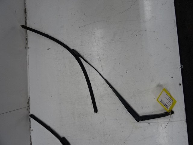 RUITENWISSERARM LINKS VOOR Jaguar F-Pace (01-2015/-), Gebruikt, Jaguar