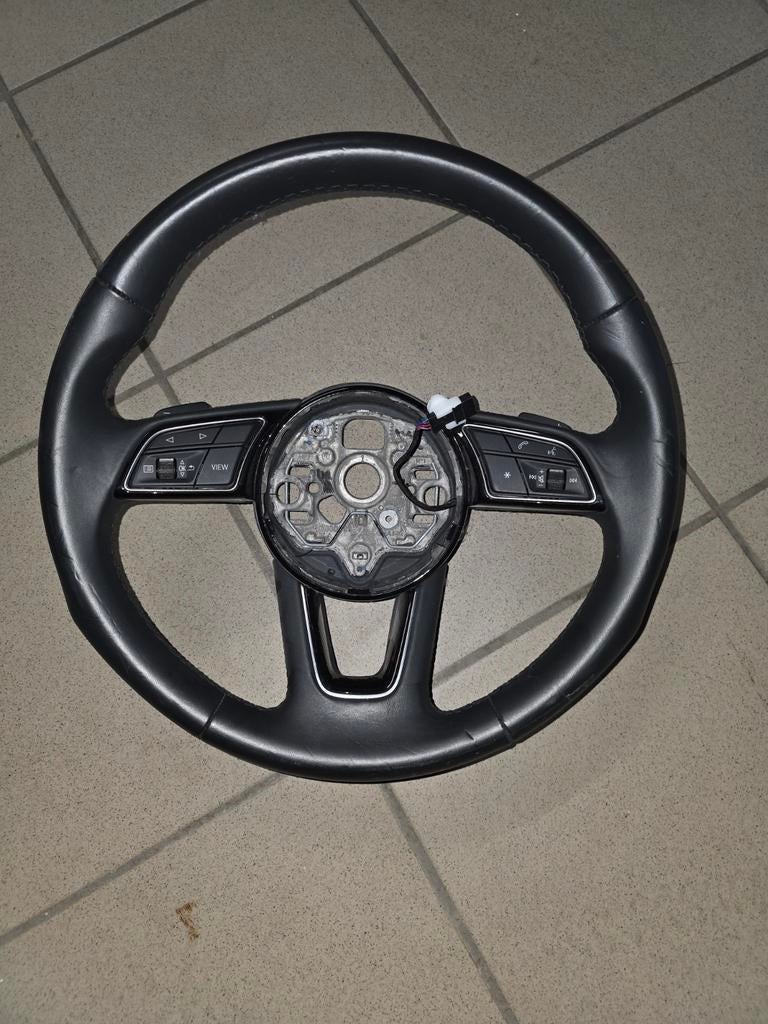 Volant multifonctions audi sans airbag, Audi