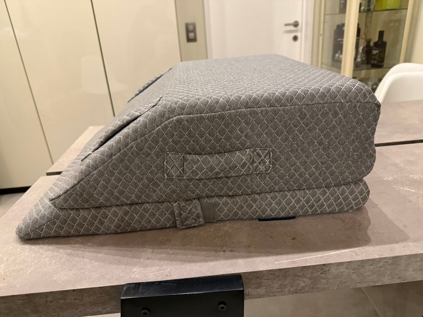 Coussin d'appoint ergonomique, Maison & Meubles, Accessoires pour la Maison | Coussins, Enlèvement ou Envoi, Comme neuf, Gris