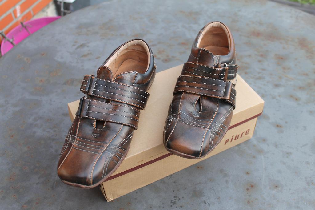 G & S mooie schoenen maat 41 velcro sluiting, Bruin, Overige typen, Ophalen of Verzenden, G & S