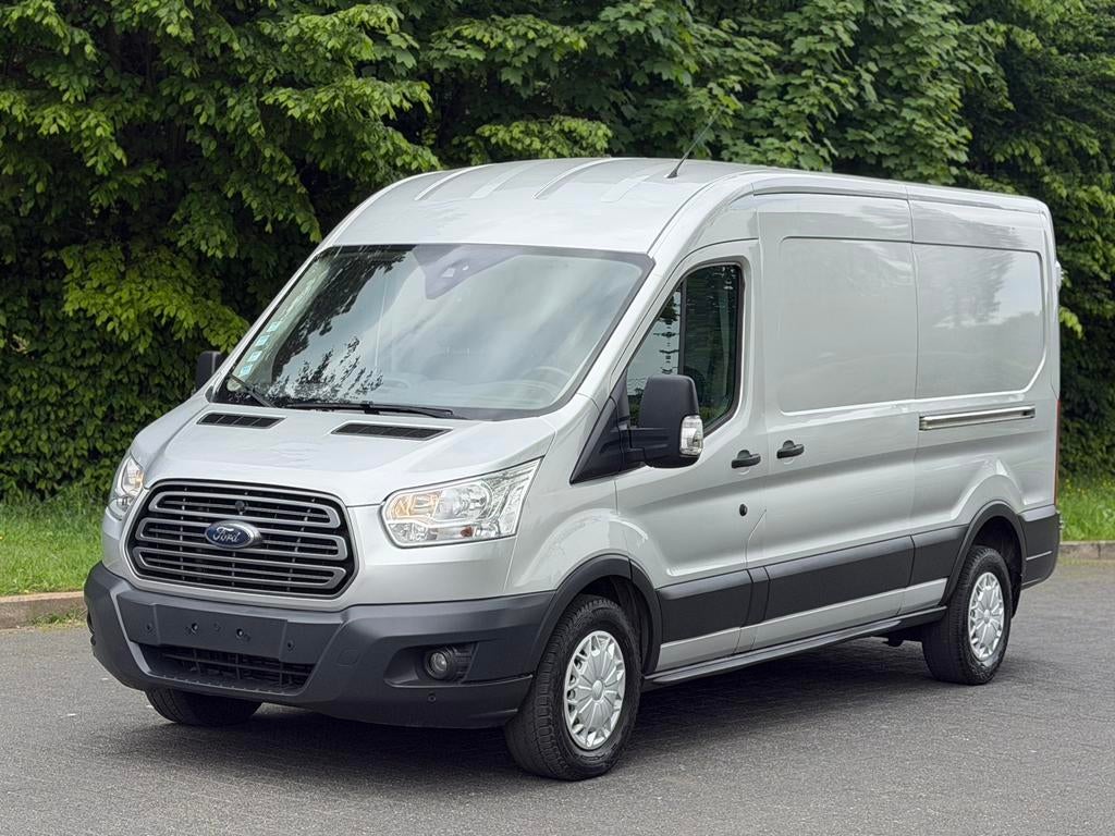 Ford Transit 2.2 TDCI bouwjaar 2014 159.000 km L2 H2, Auto's, Bestelwagens en Lichte vracht, Euro 5, Stof, Zwart, 4 cilinders