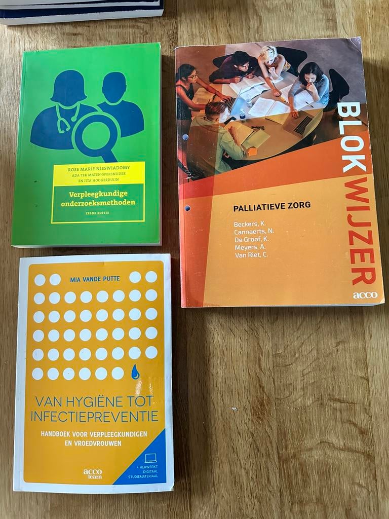 Studieboeken verpleegkunde., Boeken, Ophalen, Zo goed als nieuw, Hogeschool