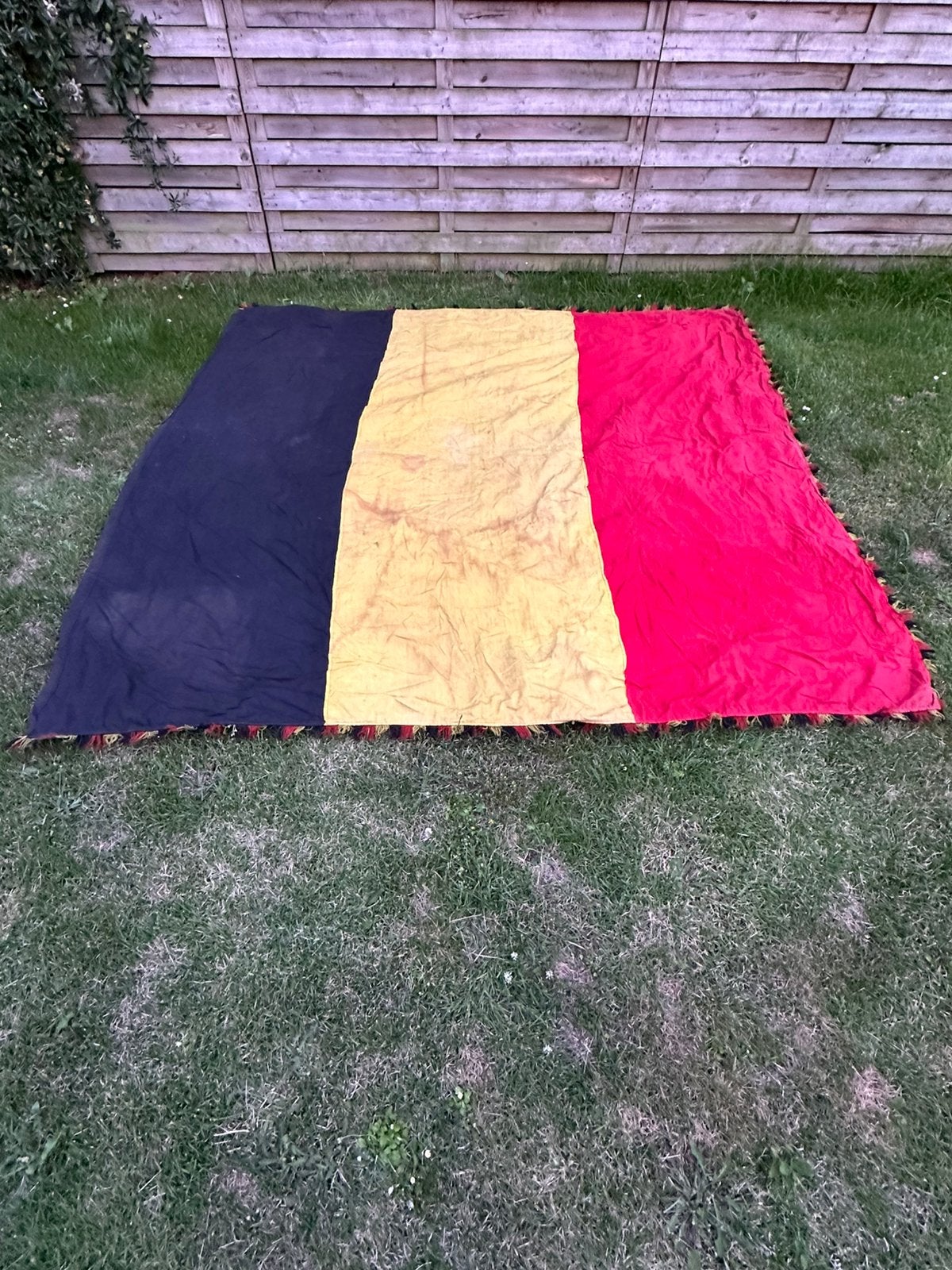 Grand drapeau belge, Enlèvement ou Envoi