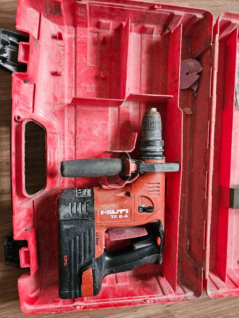 Hilti TE 6-A36 avec étui, Bricolage & Construction, Outillage | Foreuses, 600 watts ou plus, Enlèvement, Utilisé, Mécanisme de percussion