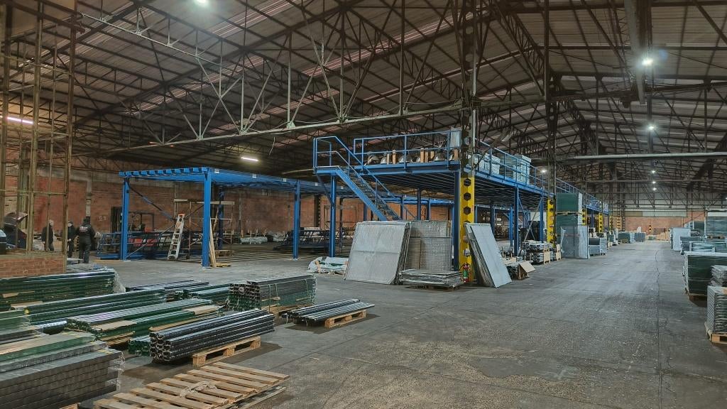 Platform / mezzanine / entresol 250m², Zakelijke goederen, Ophalen