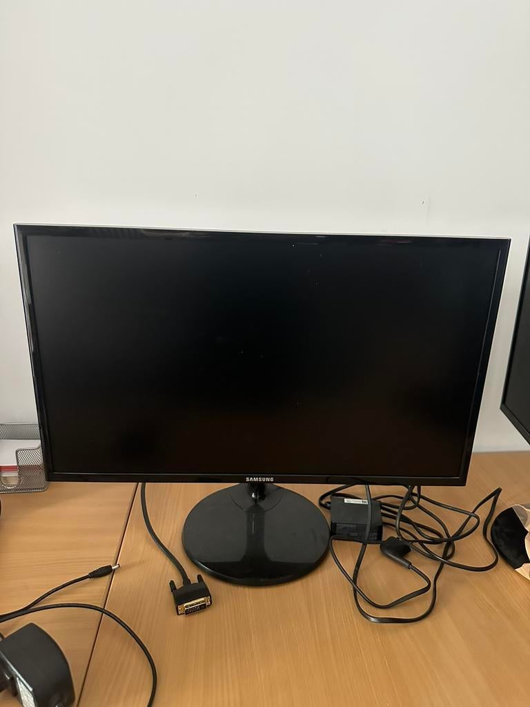 Moniteur Samsung à vendre, VA, Comme neuf, Enlèvement, HDMI