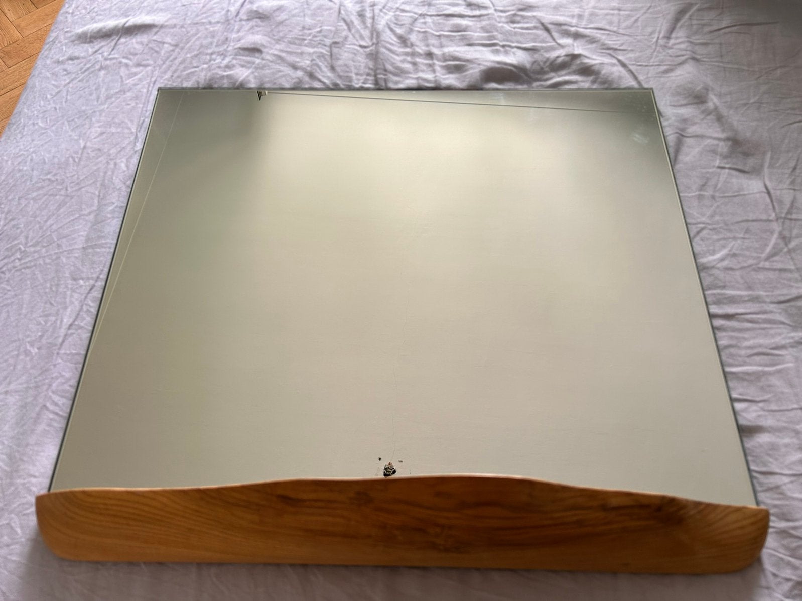 Miroir mural avec étagère en bois massif /mirror solid wood, Ophalen, Zo goed als nieuw