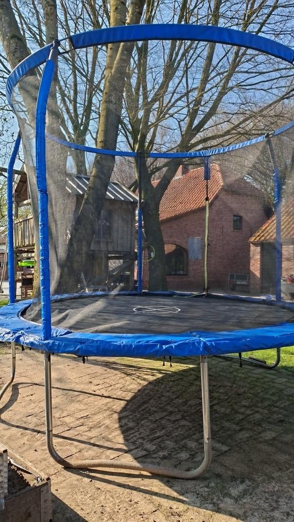 Trampoline 3 meter, Enlèvement