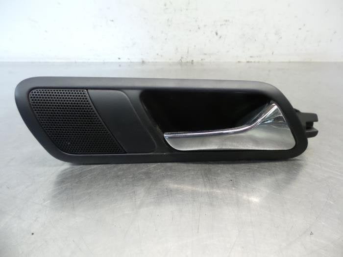 Poignée portière 4portes arrière droite d'un Volkswagen P, -, Utilisé, -, -