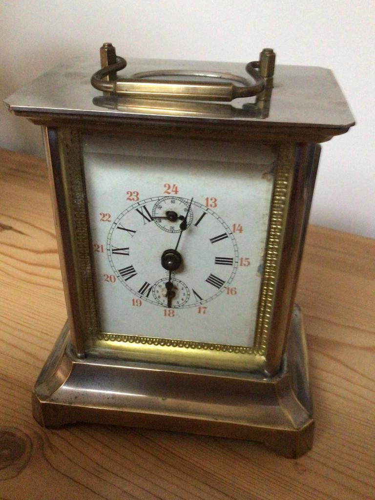Très jolie pendulette d’officier des années 1900, Enlèvement