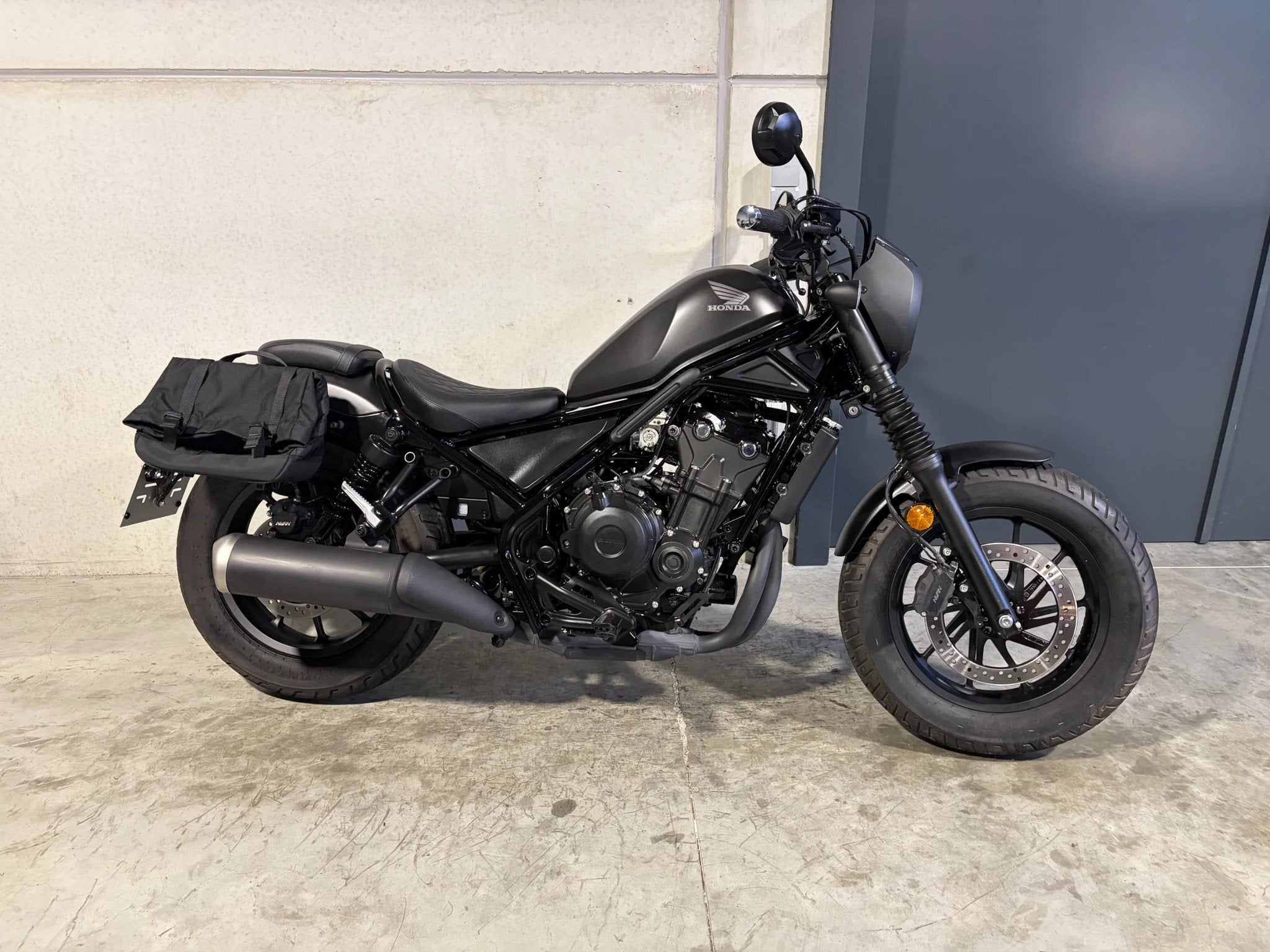 Honda CMX 500 Rebel special edition met extra's (bj 2022), Motoren, Motoren | Honda, Chopper, Bedrijf, 12 t/m 35 kW, 500 cc