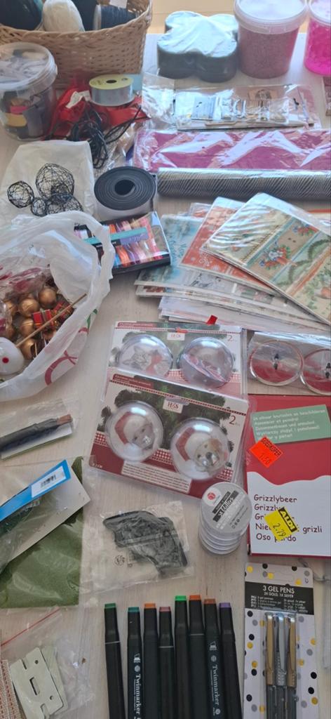 Grote hobbyset / knutselpakket met allerlei materialen, Hobby en Vrije tijd, Ophalen