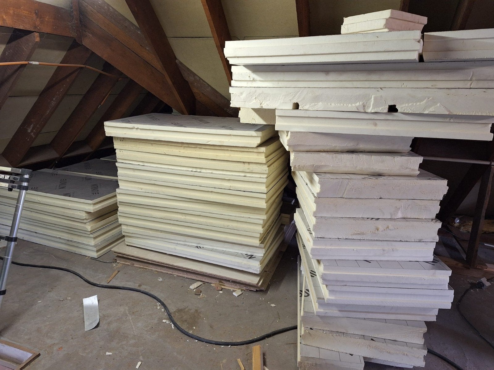 Unilin PIR-platen 10 cm dik - tweezijdig aluminium, Doe-het-zelf en Bouw, Ophalen, Dakisolatie, Zo goed als nieuw, Hardschuim (Pir)