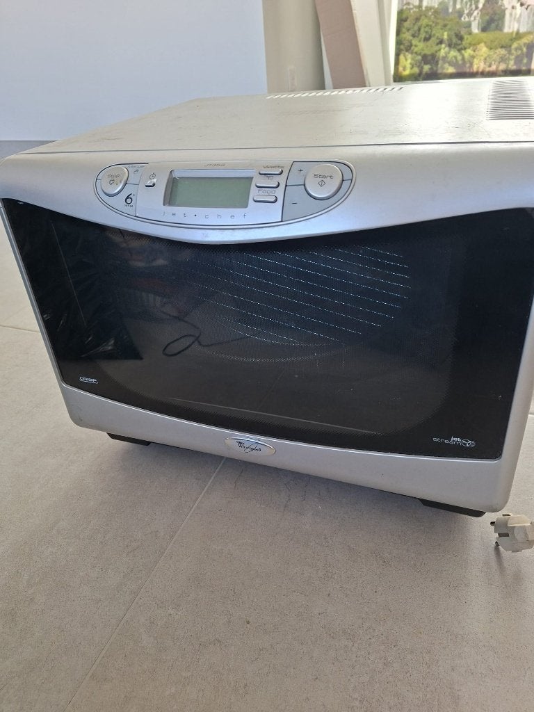 Microgolfoven, Enlèvement, Utilisé, 45 à 60 cm, Croustillant