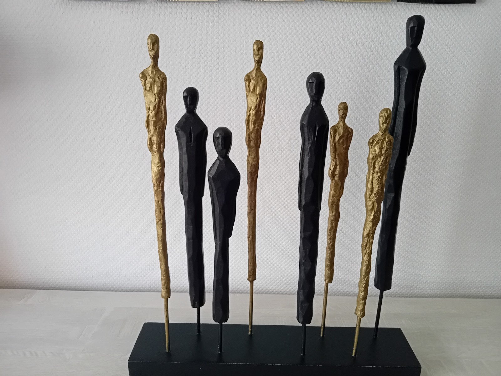Statuettes sur support en bois J-line, Maison & Meubles, Enlèvement