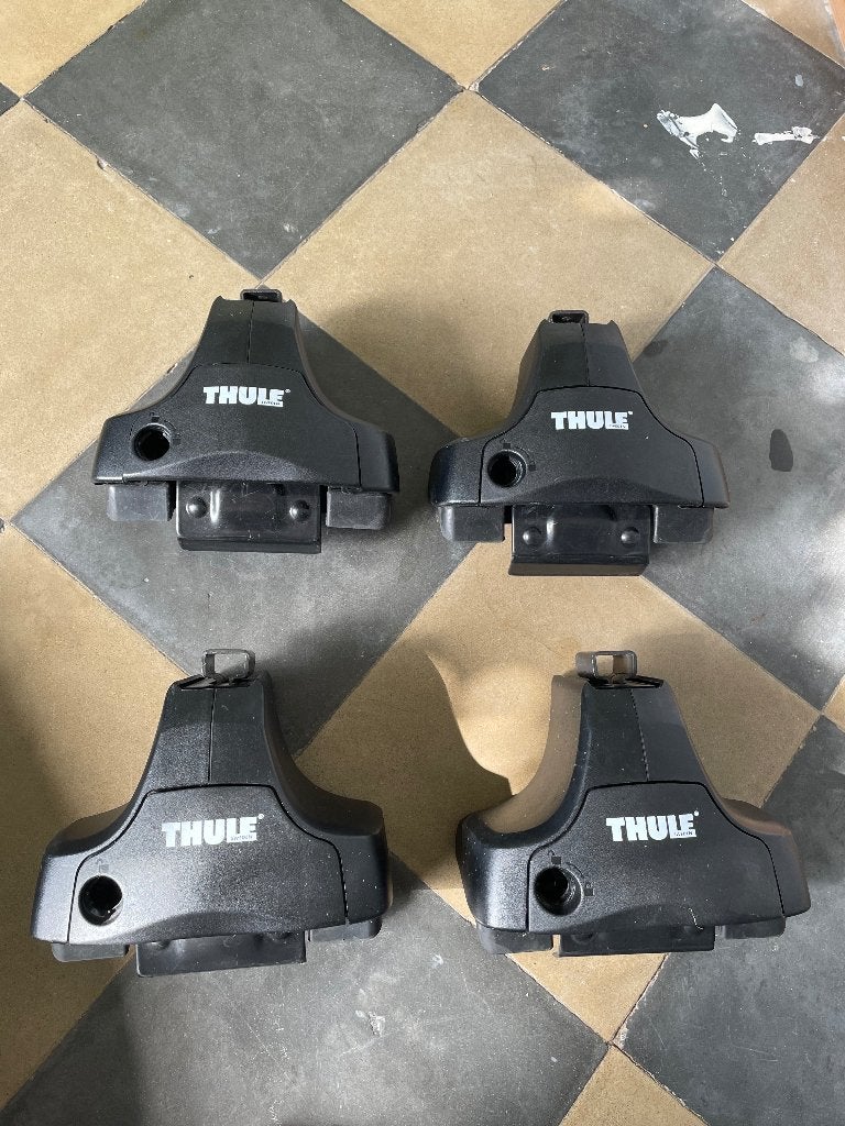 Voetenset Thule Rapid System 754, Ophalen, Gebruikt