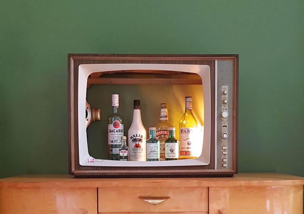 Tot kast omgebouwde vintage TV uit 1964, Ophalen, Vintage
