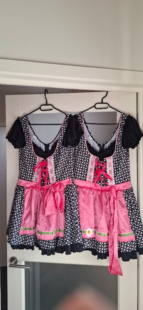 Dirndl Oktoberfest, Ophalen of Verzenden, Zo goed als nieuw, Feestartikel