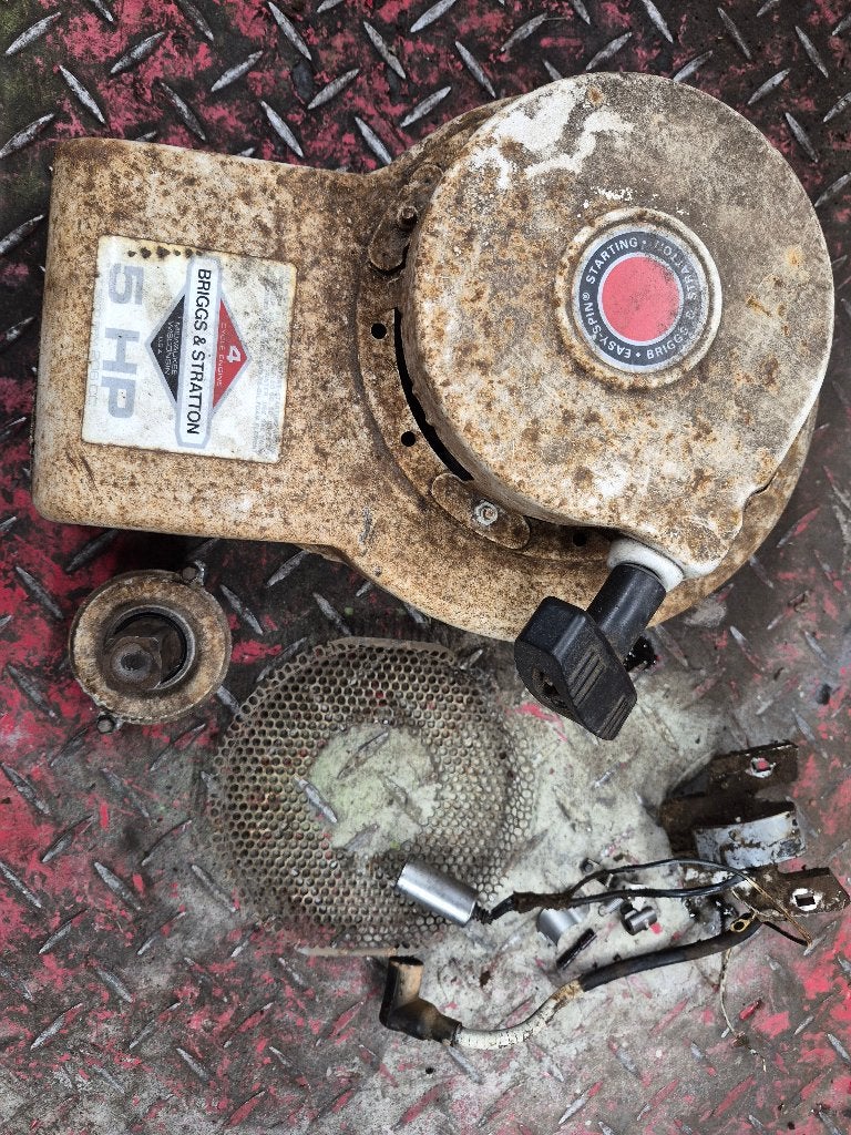 Briggs and stratton 5hp onderdeeltjes, Tuin en Terras, Grasmaaiers, Ophalen, Gebruikt