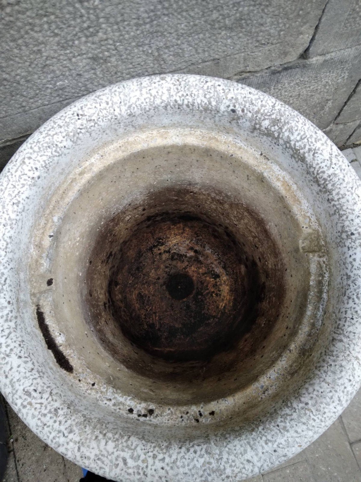 pots xxl de jardin en beton recouvert de mini gallez, Jardin & Terrasse, Enlèvement
