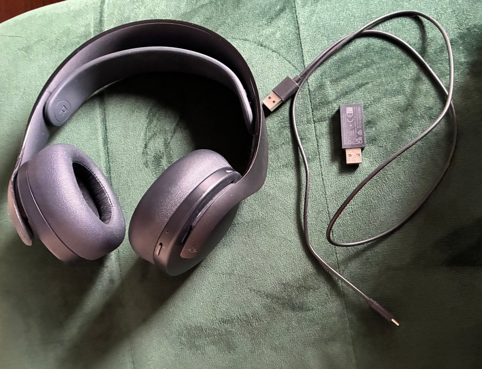Sony pulse 3D zwart, Computers en Software, Ophalen of Verzenden, Zo goed als nieuw