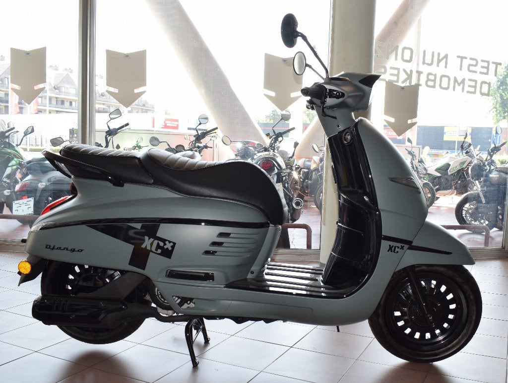 Peugeot Django 125cc, Motos, Scooter, Entreprise, Permis Moto A1 minimum, Neuf