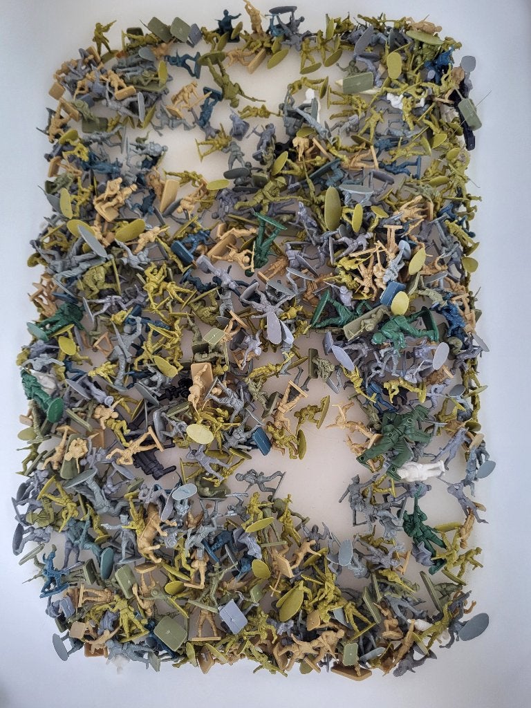 speelgoed soldaten grijs, groen en zandkleur, Collections, Jouets, Enlèvement ou Envoi, Comme neuf