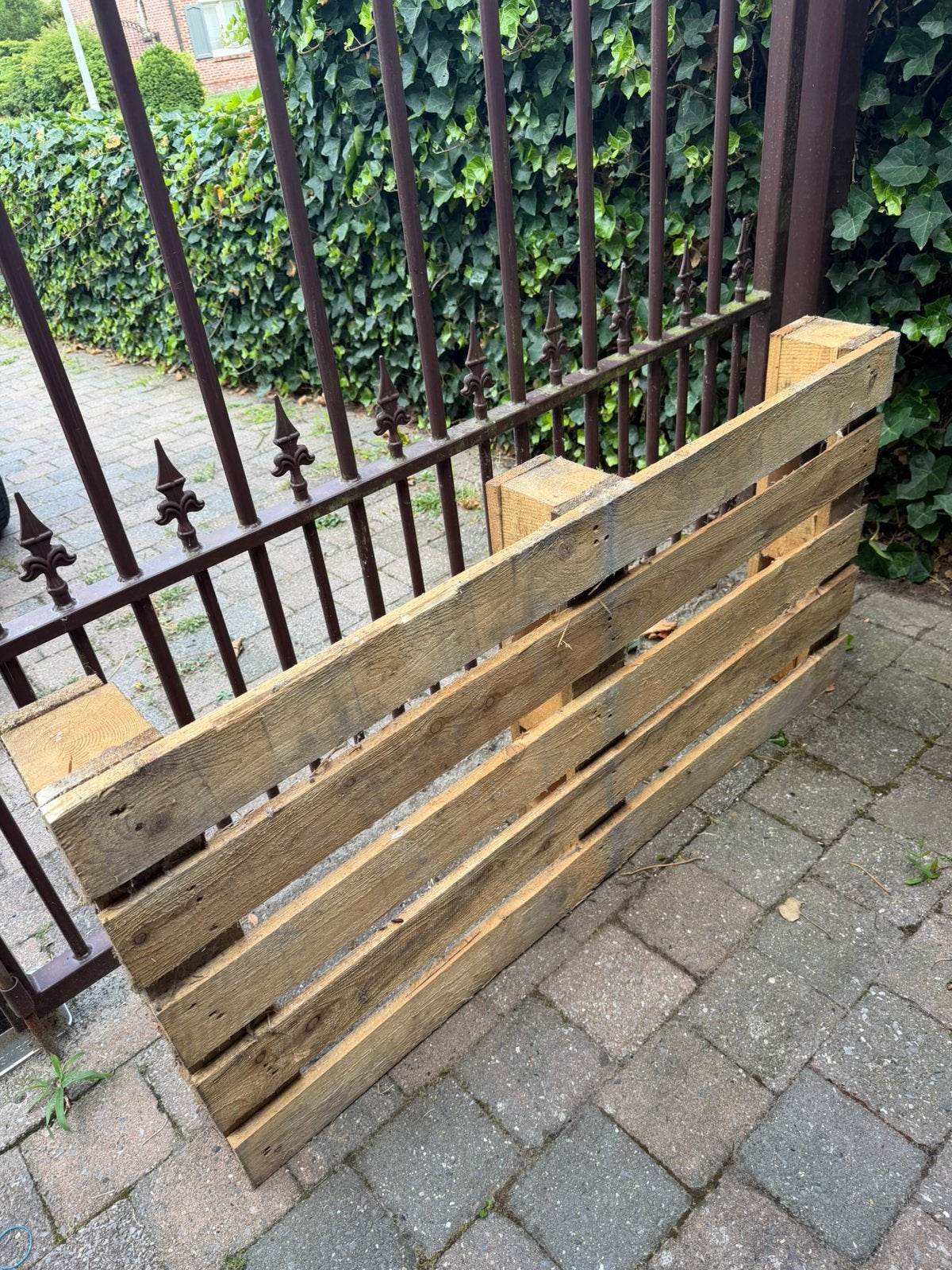 GRATIS: pallet (voor stookhout, vuurkorf, …), Enlèvement