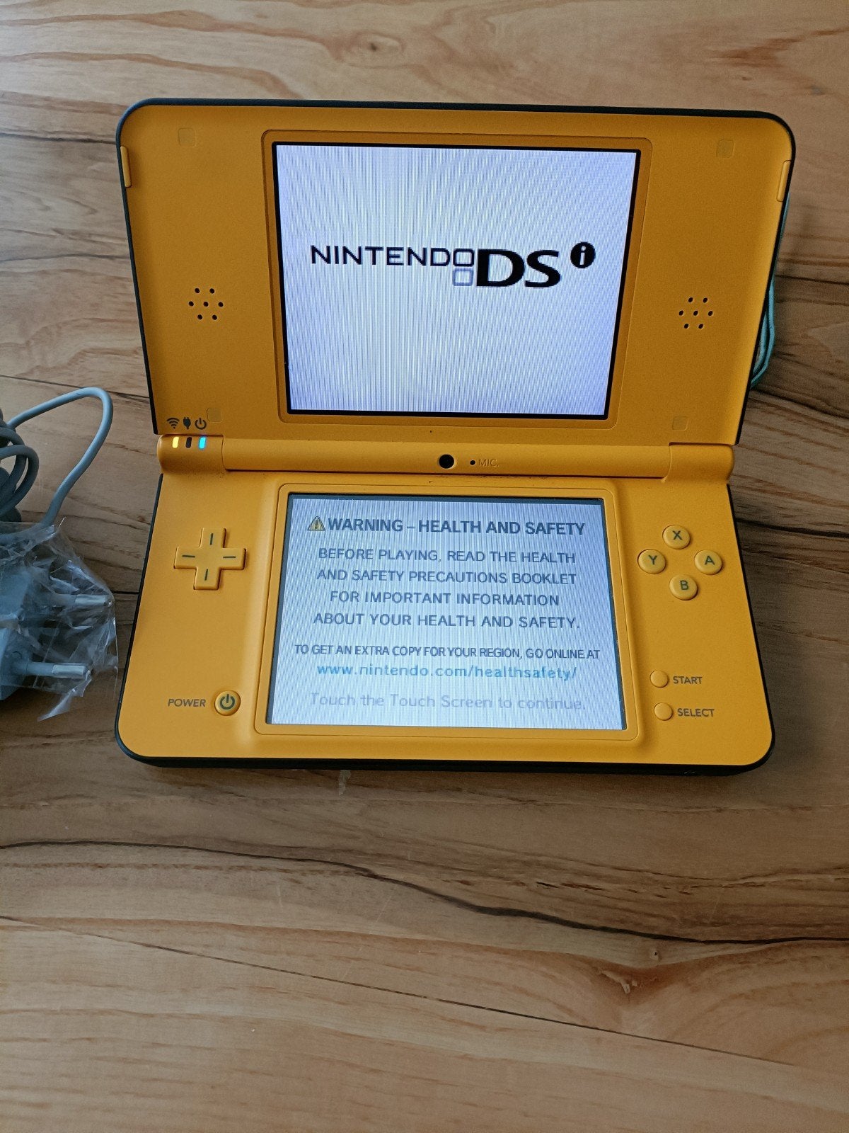 Nintendo DSİ XL, Games en Spelcomputers, Ophalen of Verzenden, Dsi