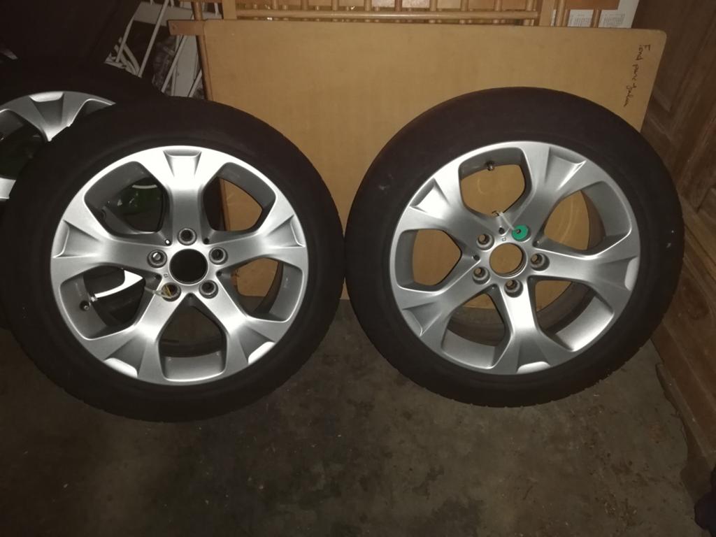 Jante avec pneu en bon état de bmw x1