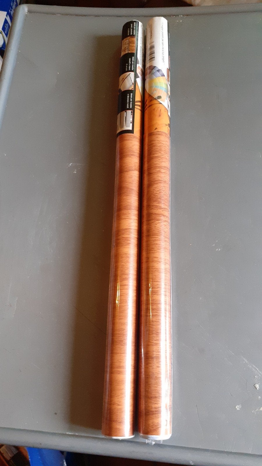 2 rouleaux plastique adhésif neuf imitation bois teck (mod3), Enlèvement ou Envoi, Bois