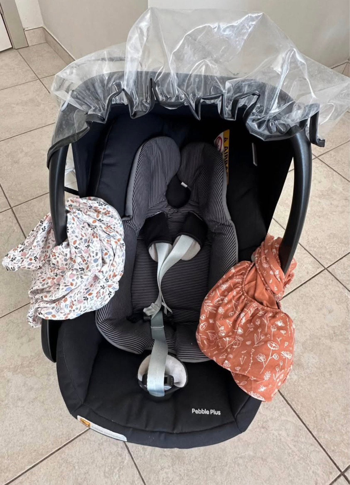 Maxi-Cosi - Protection pluie & Deux housses, Ophalen, Gebruikt, Maxi-Cosi
