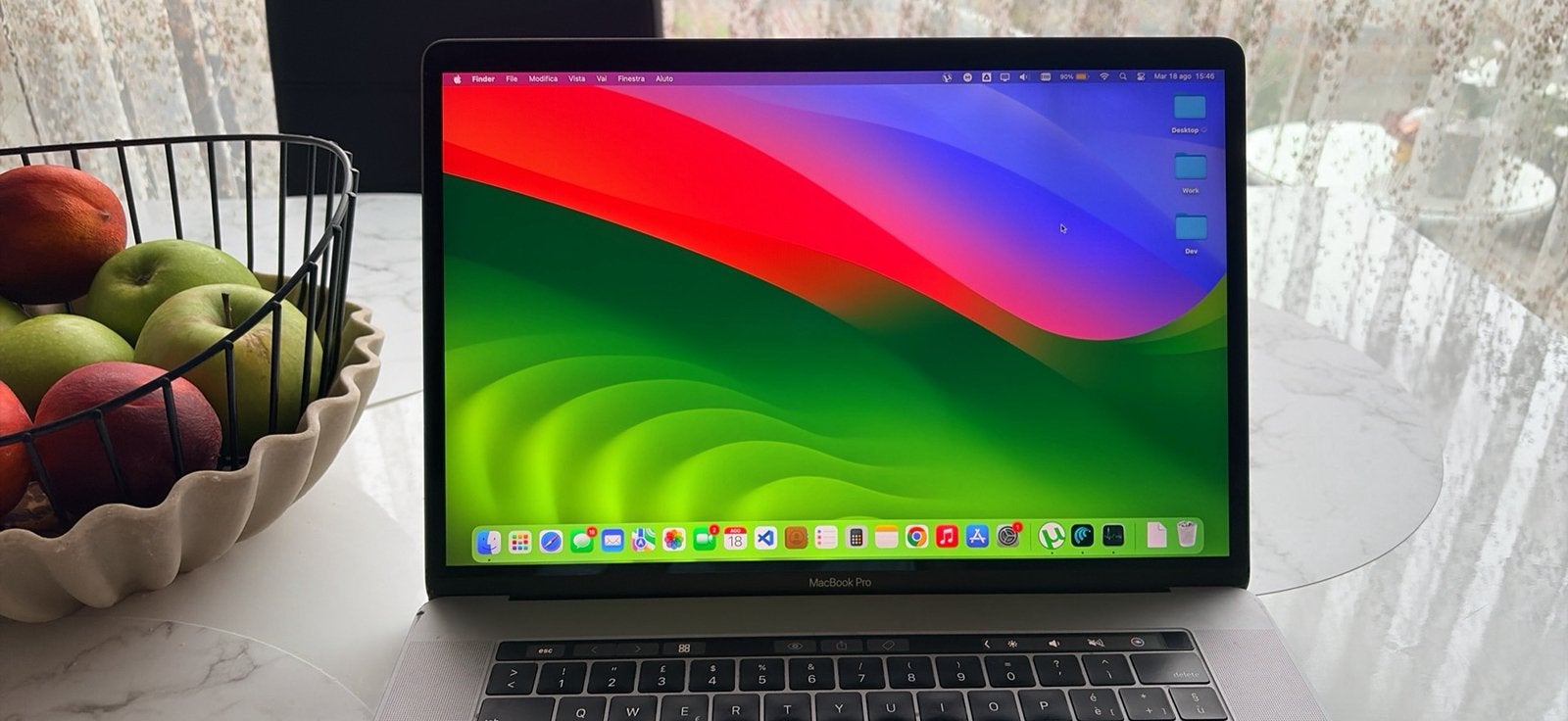 Macbook Pro 2018 15.6” (Intel i9 6core / 32GB / 512GB), Computers en Software, Apple Macbooks, Gebruikt, 512 GB, 4 Ghz of meer