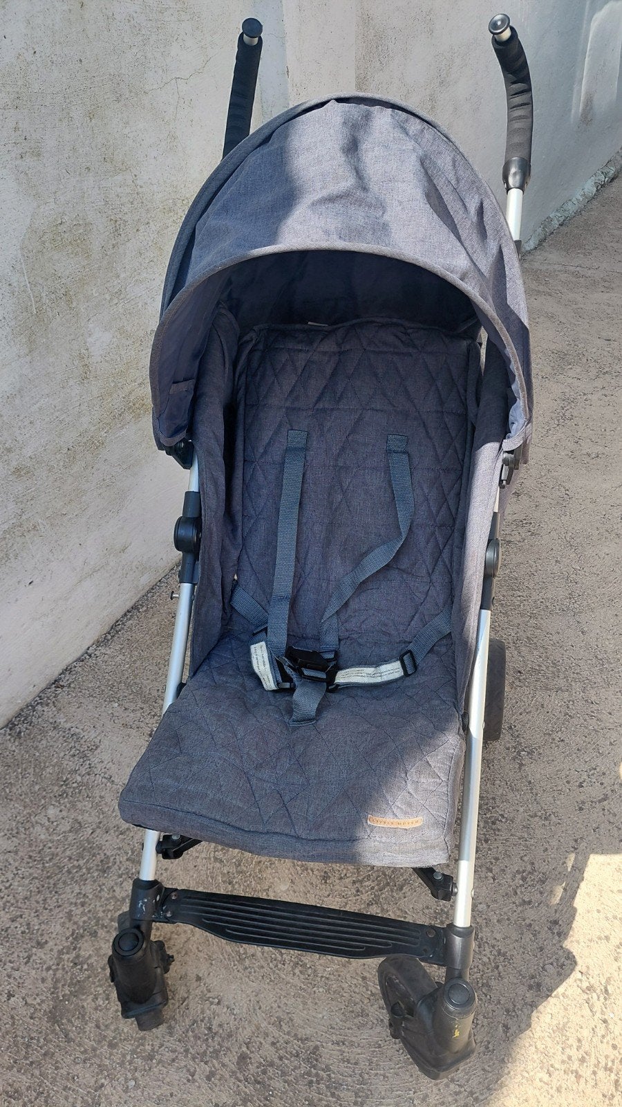 Little dutch buggy comfortable, Kinderen en Baby's, Buggy's, Ophalen, Verstelbare rugleuning