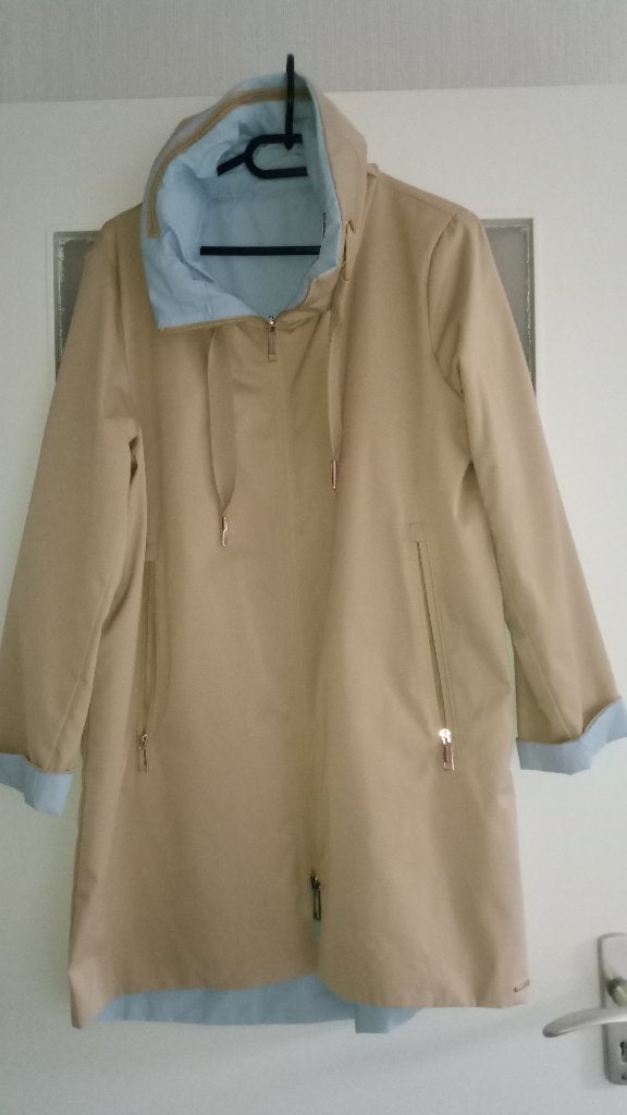 Omkeerbare regenjas Rino & Pelle maat M, Kleding | Dames, Beige, Nieuw, Rino & Pelle, Ophalen