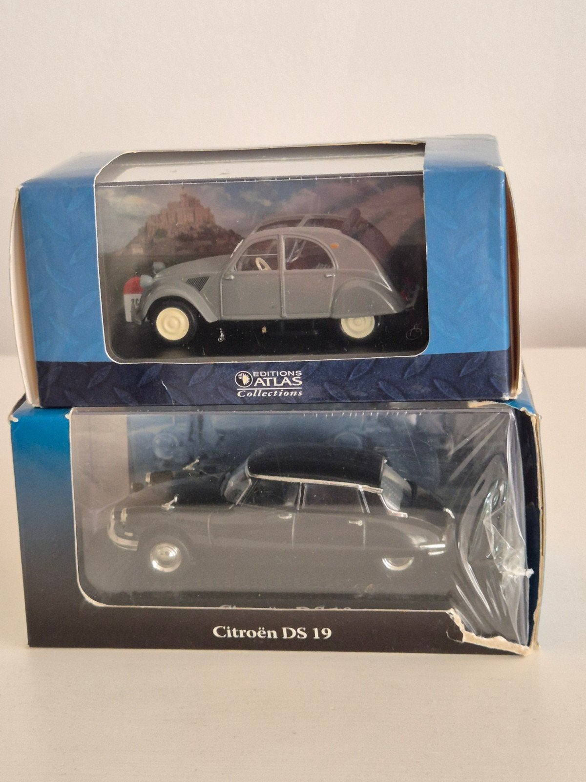lot 2 Citroën 1/43 DS19 1962+2CV 1954, Enlèvement ou Envoi, Neuf, Voiture, Autres marques
