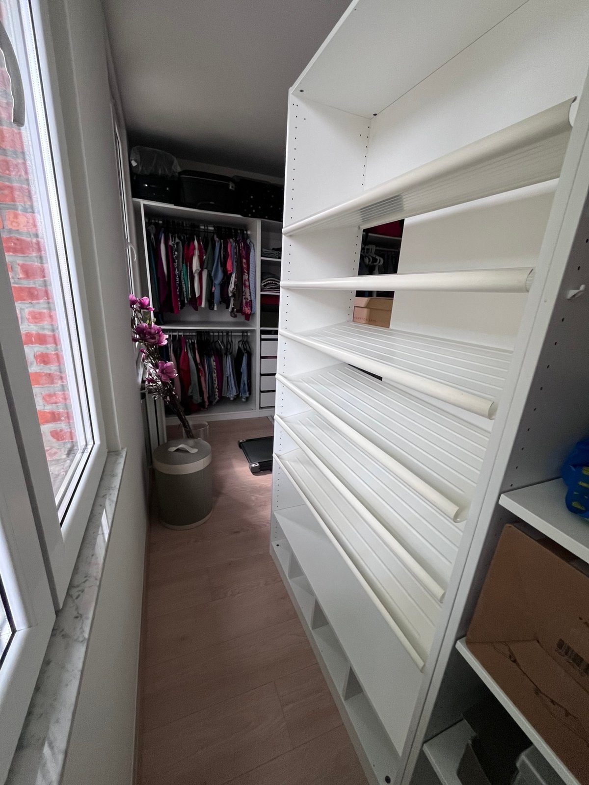 Wit houten schoenenrek met metalen leggers, Ophalen, Gebruikt