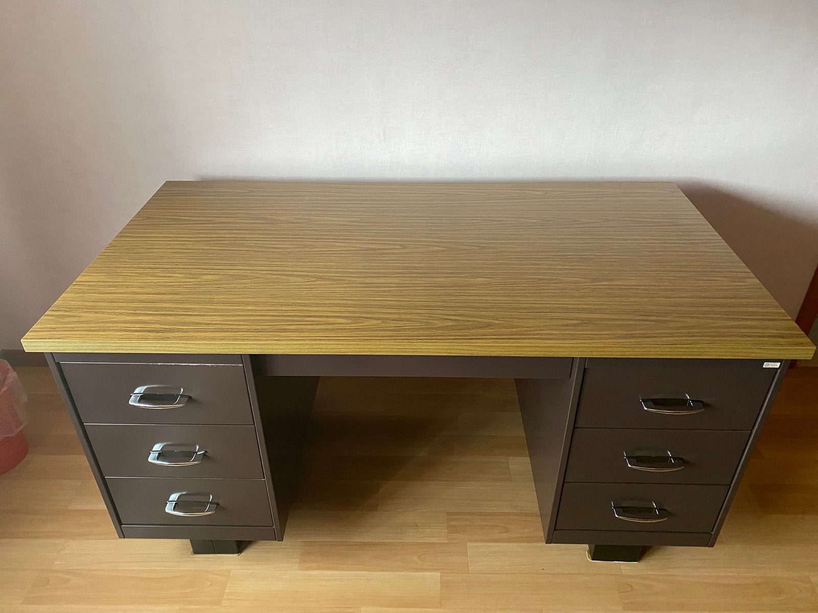 Vintage bureau met industriële look en veel bergruimte!, Vintage, Ophalen, Opbergruimte, Zo goed als nieuw