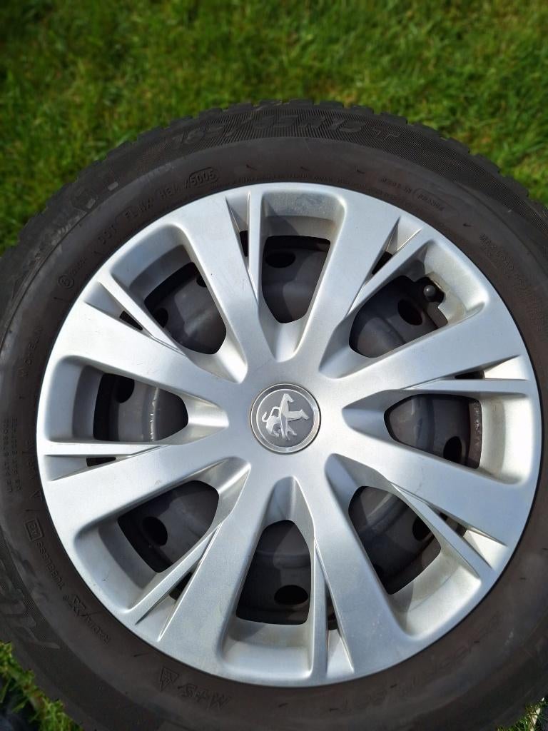 4 Peugeot banden, Enlèvement, Pneu(s)