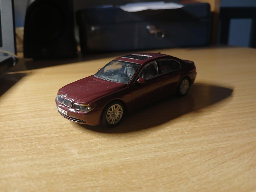 BMW série 7 Minichamps 1/43, Hobby en Vrije tijd, Modelauto's | 1:24, Ophalen of Verzenden, Gebruikt, Auto, Overige merken