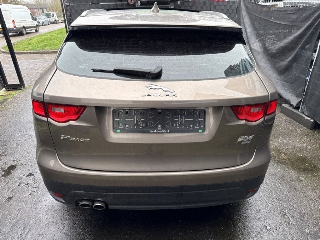 ACHTERKLEP F-Pace (|524123511LML|T4A50973LML|T4A36306LML|), Campus Kronberg 7
61476  Kronberg im Taunus, DE, Gebruikt, Achterklep