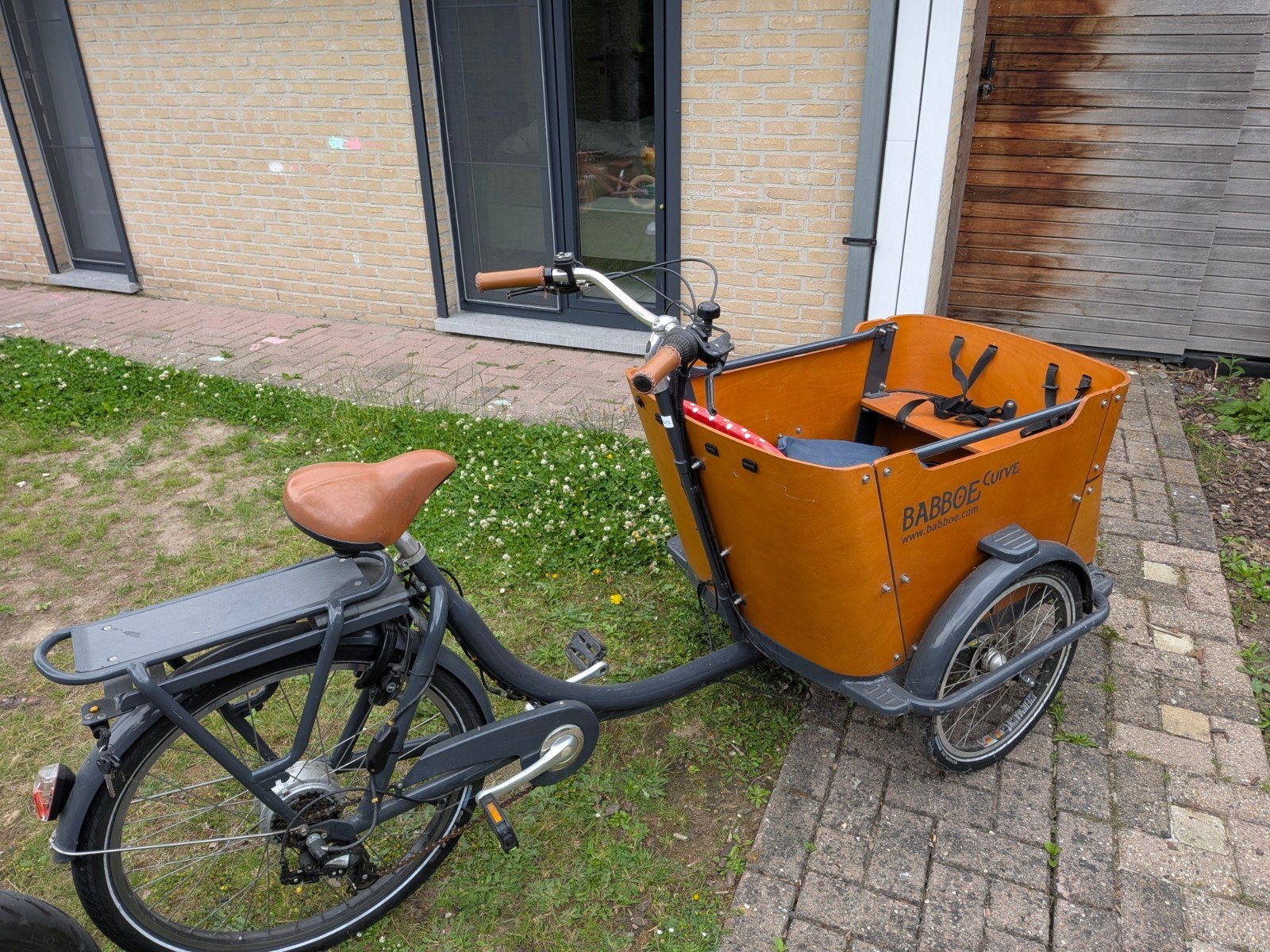 Babboe curve met afdak., Enlèvement