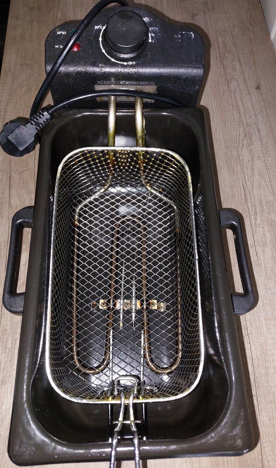 2 Friteuses te koop samen voor 20 €of 10€ per stuk, Ophalen